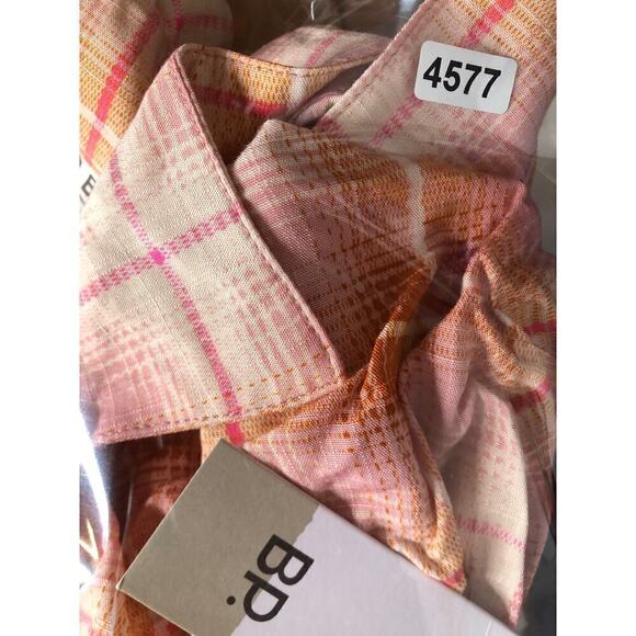 bp Top Plaid Crop Long Sleeve Collared Button-Up Shirt Pink Tan NWT Medium - Picture 7 of 7